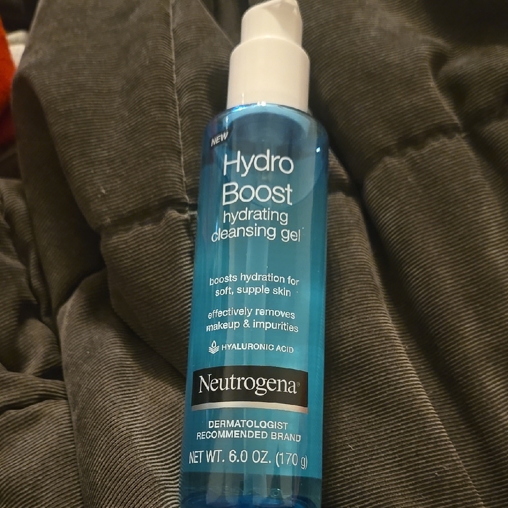 Neutrogena Hydro Boost Hydrating Cleansing Gel